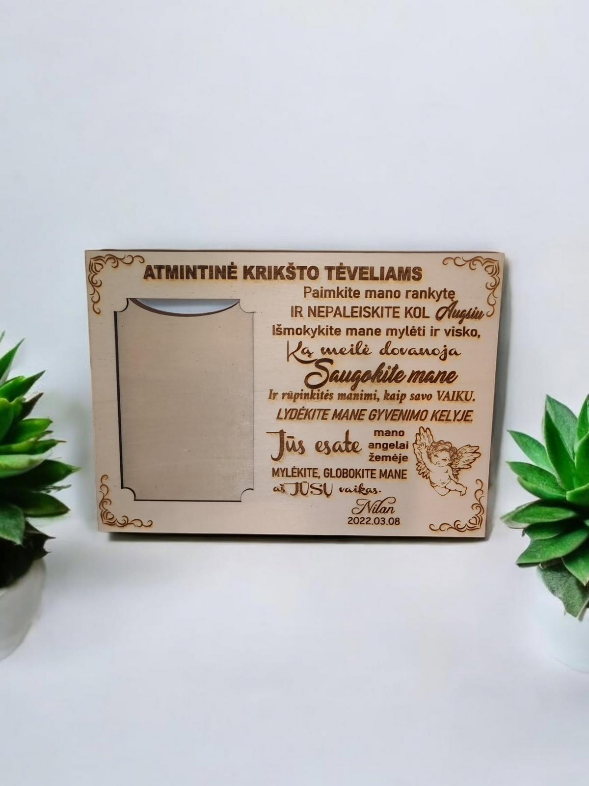 Medinis atminimo rėmelis krikšto tėvams su vieta 10×15 cm nuotraukai