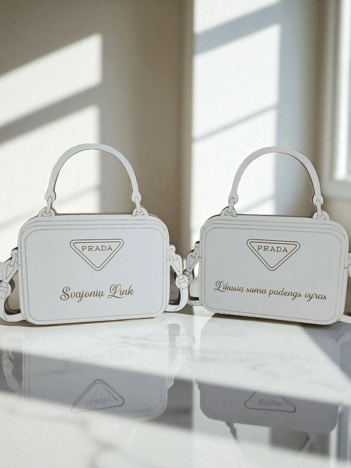 Personalizuota rankinės formos taupyklė pinigams